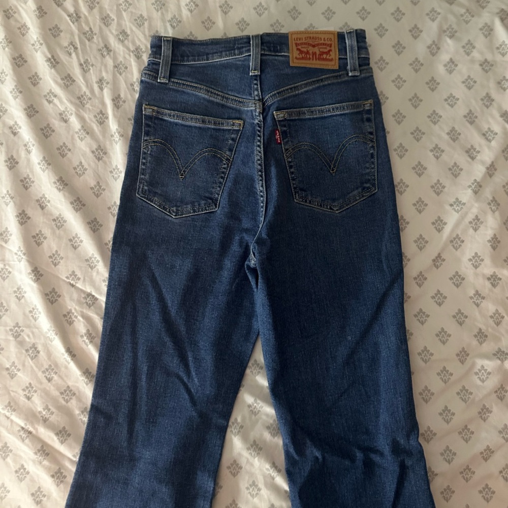 Levi’s High rise Ribcage boot jeans
